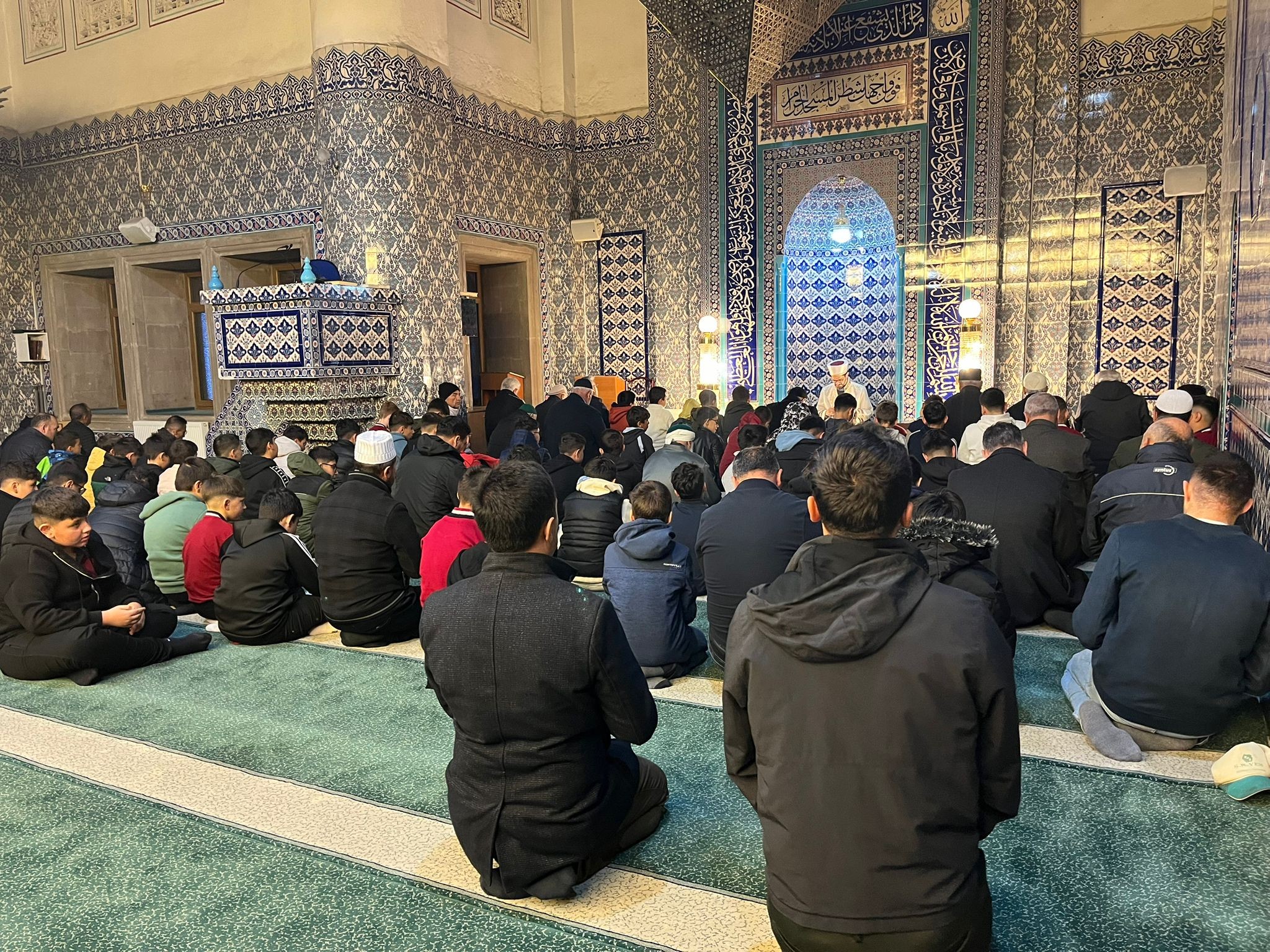 SABAHIN BEREKETİNDE BULUŞAN KALPLER