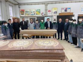 “MESLEK LİSESİ HAYIRDA YARIŞIYOR”