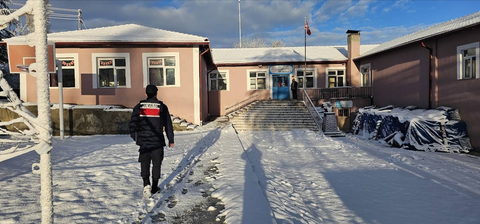 OKUL ÇEVRELERİ DENETİM ALTINDA