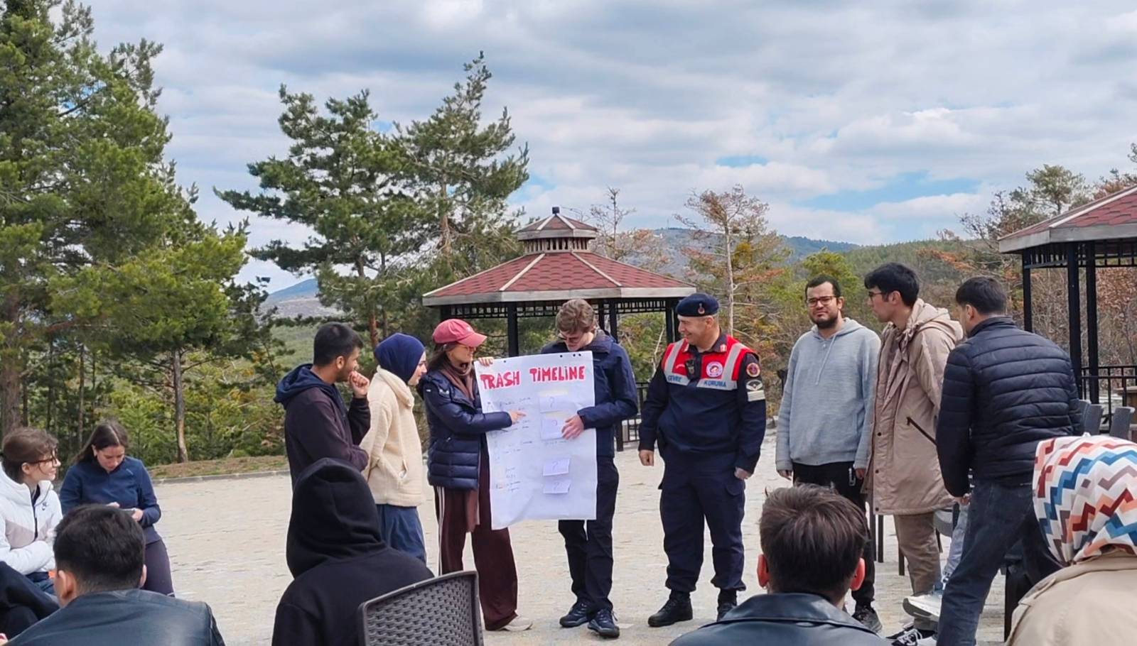 JANDARMADAN GELECEK NESİLLERE YEŞİL BİR NEFES: “DOĞAYI KORU, GELECEĞİNİ YAŞAT!”
