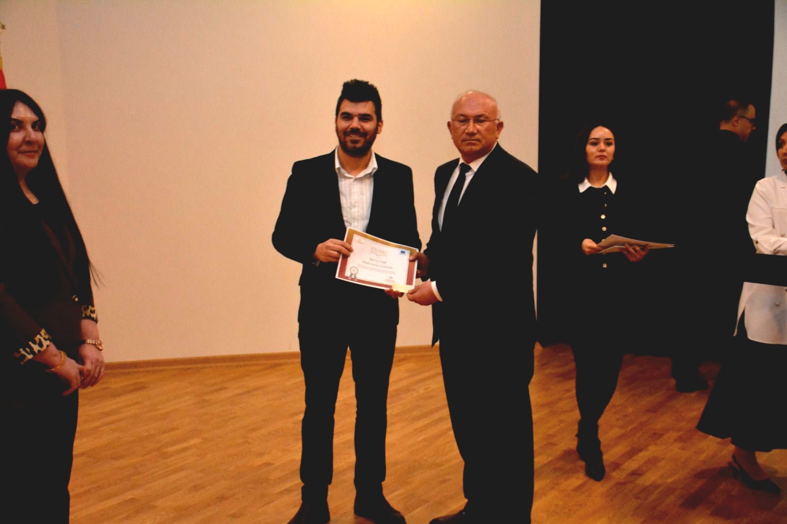 EĞİTİMİN YILDIZLARI ÖDÜLLERİNE KAVUŞTU!