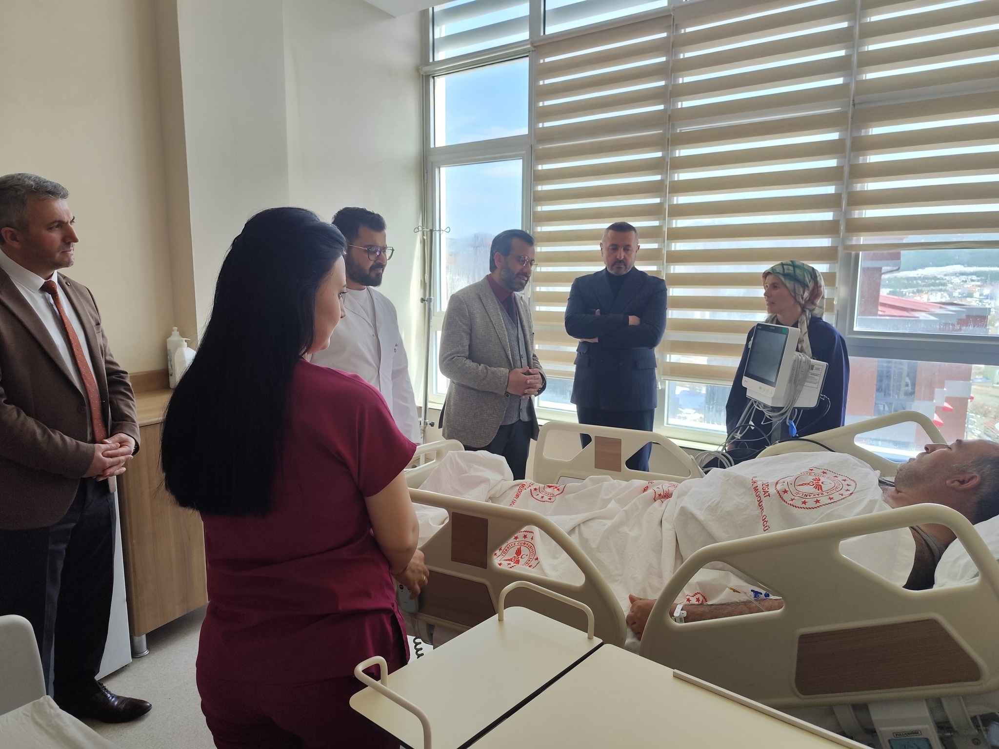 İLÇE MÜFTÜLÜĞÜNDEN HASTALARA VE SAĞLIK ÇALIŞANLARINA GÖNÜL DOKUNUŞU