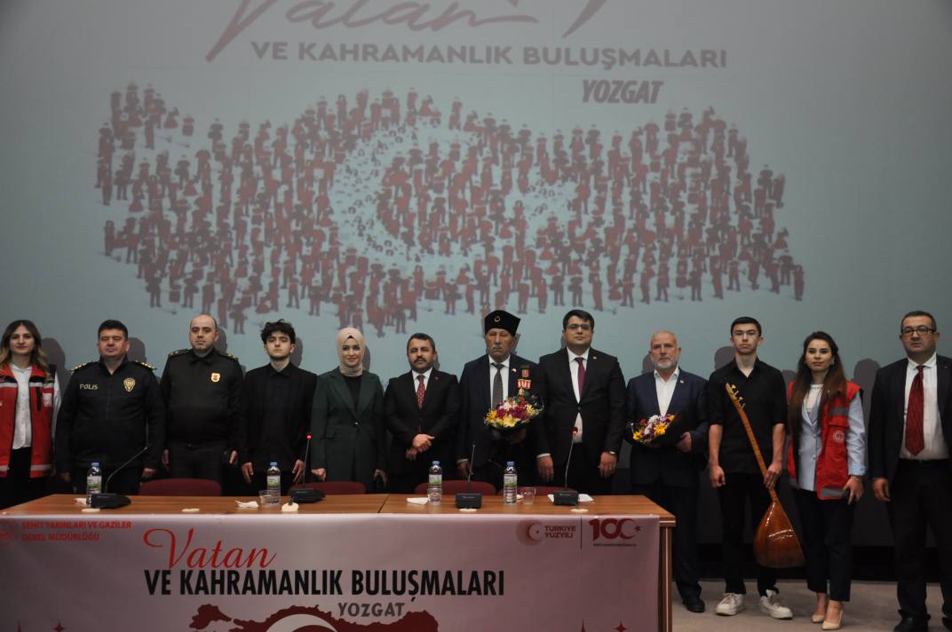 “VATAN VE KAHRAMANLIK BULUŞMALARI” ETKİNLİĞİ AKDAĞMADENİ’NDE COŞKULU BİR ŞEKİLDE GERÇEKLEŞTİ