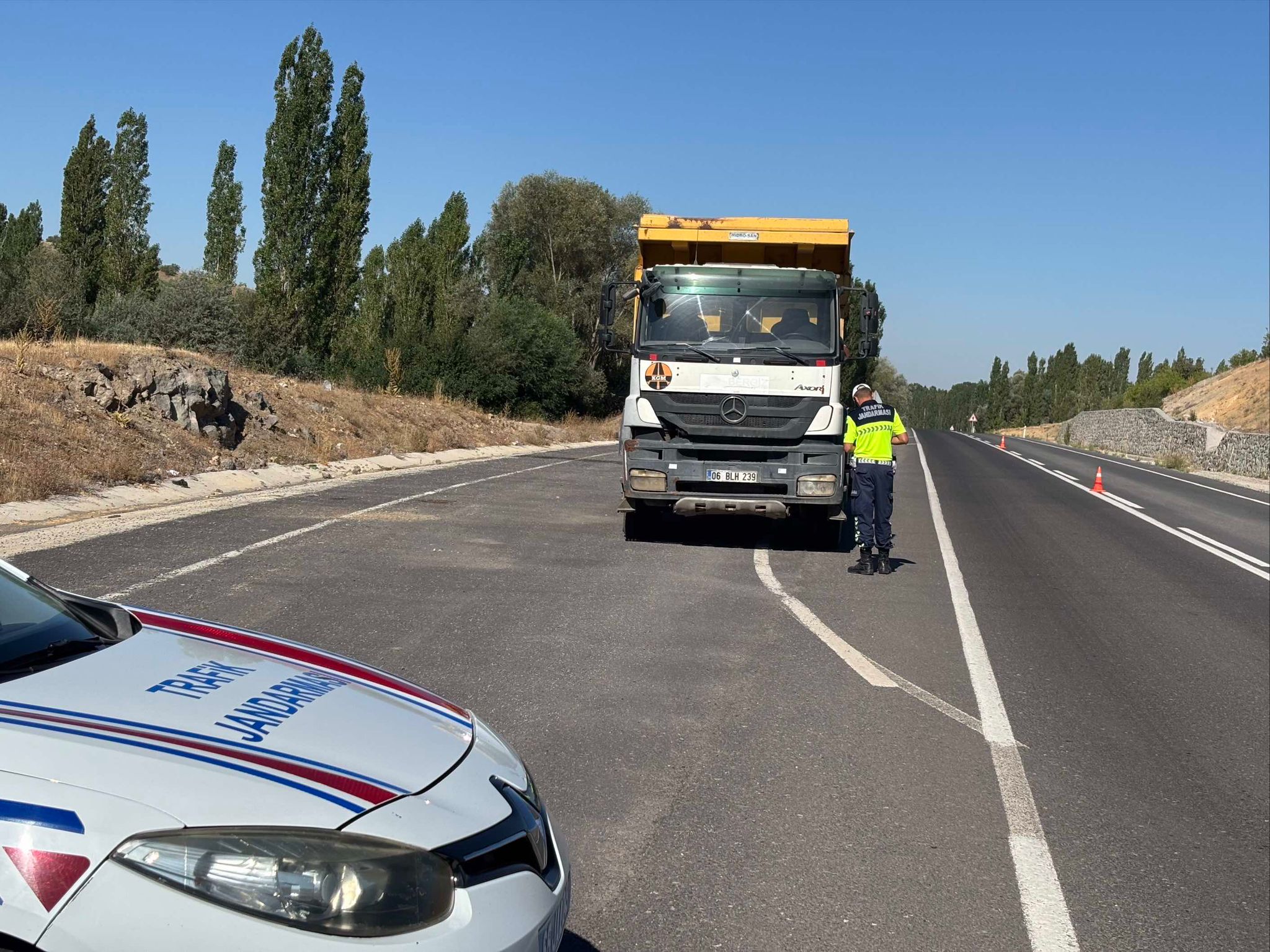 JANDARMADAN KADIŞEHRİ YOLUNDA DENETİM
