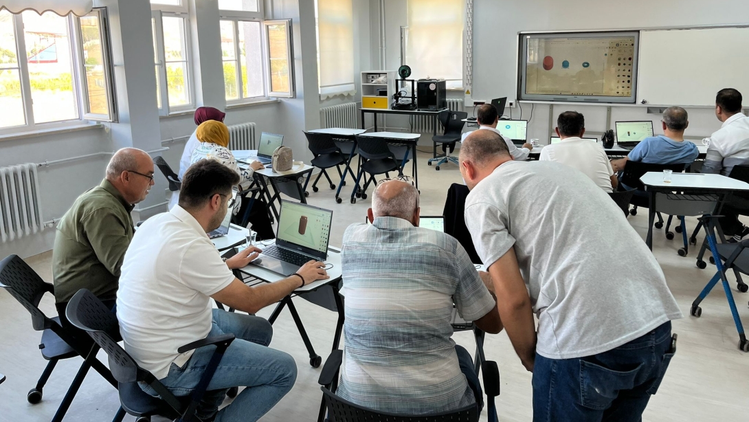YENİLİKCİ SINIF PROJESİNE GEÇİŞ SÜRECİ BAŞLADI