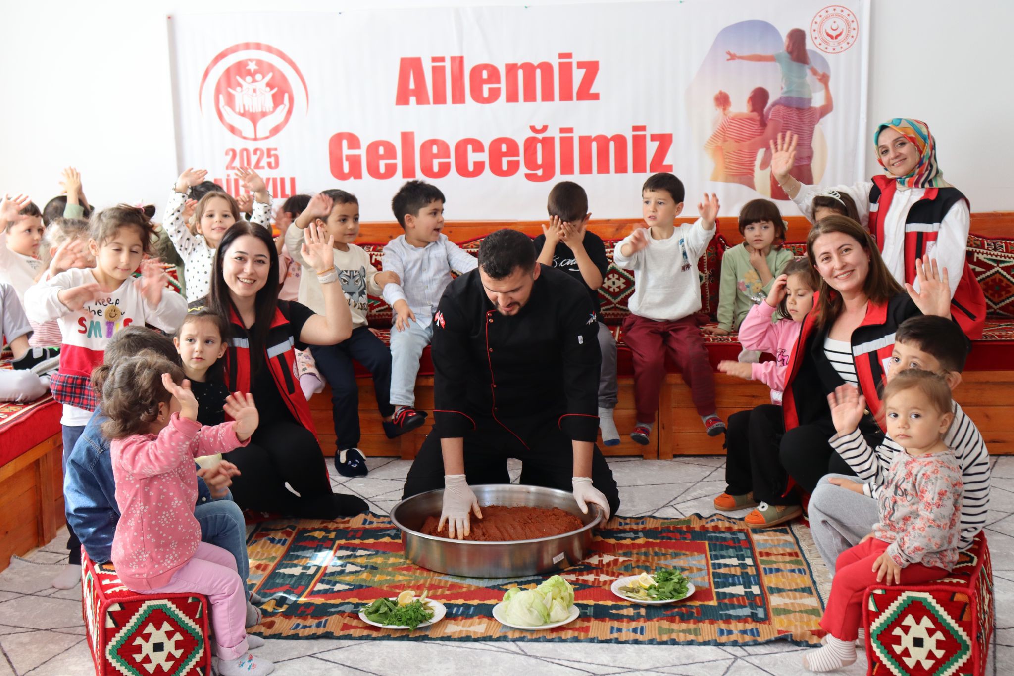 AKDAĞMADENİ’NDE “AİLE YILI” ETKİNLİĞİ DÜZENLENDİ