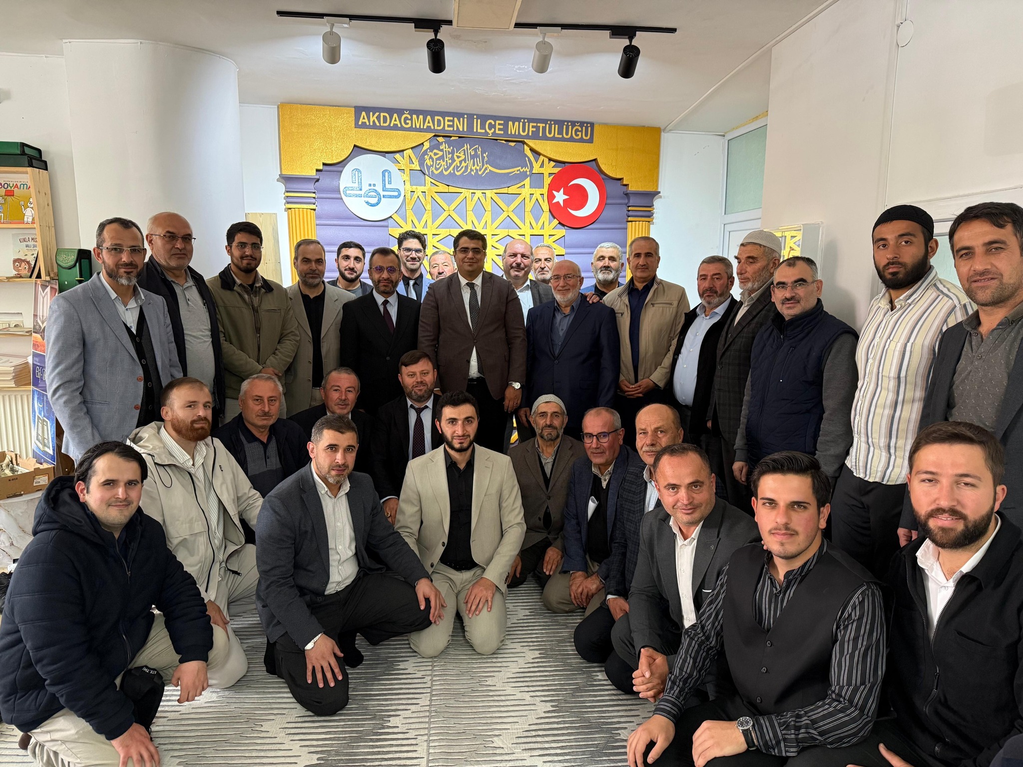 AKDAĞMADENİ’NDE CAMİLER VE DİN GÖREVLİLERİ HAFTASI KUTLANDI