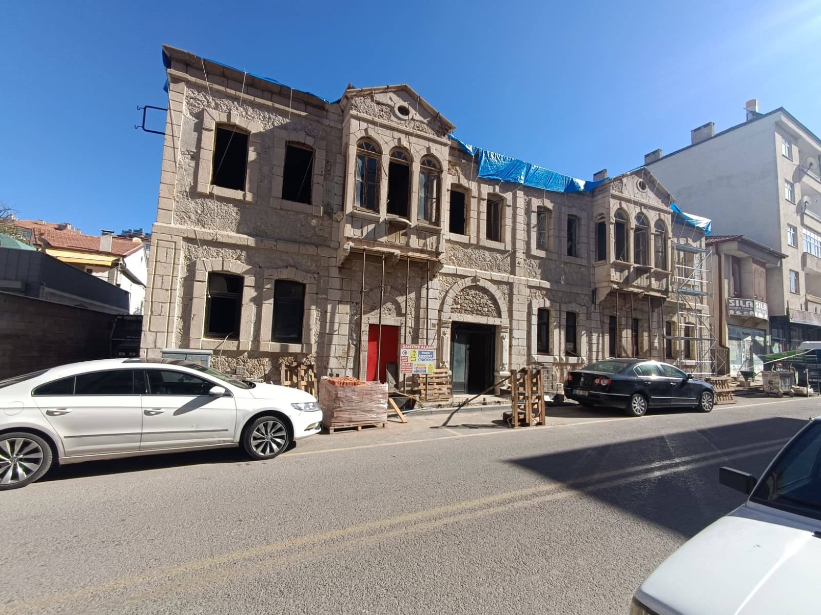 TARİHİ ZİRAAT BANKASI BİNASI GENÇLERE KAZANDIRILACAK