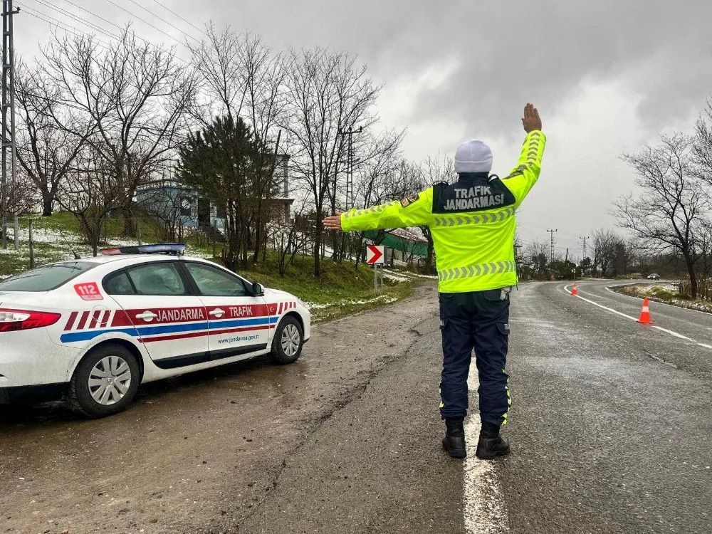 EHLİYETSİZ SÜRÜCÜYE 46 BİN TL CEZA