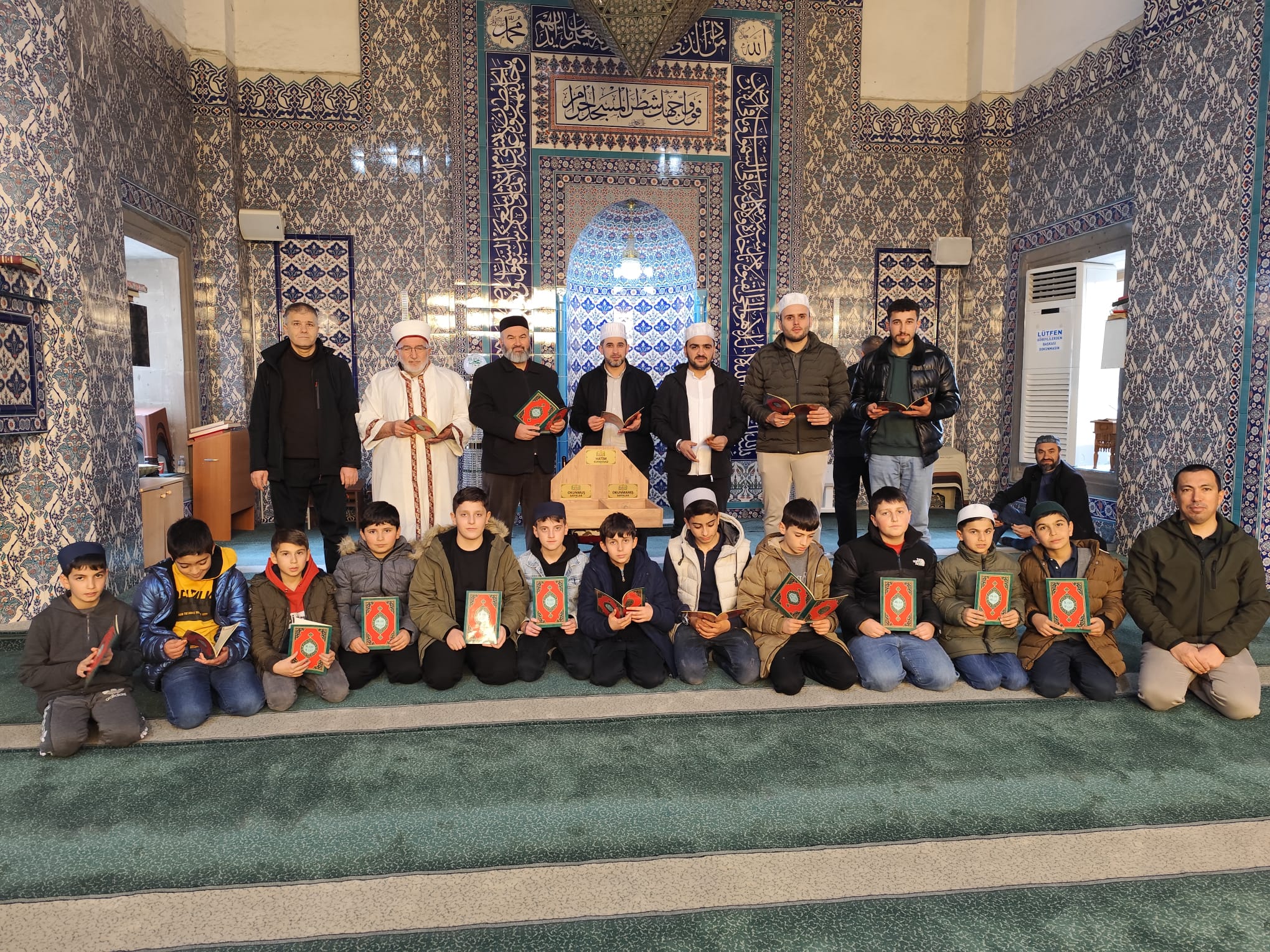 AKDAĞMADENİ’NDE GÖNÜLLERİ BİRLEŞTİREN PROJE: “HATİM KUMBARASI”