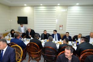 MHP İLÇE BAŞKANLIĞI MUHTARLARLA İFTARDA BULUŞTU