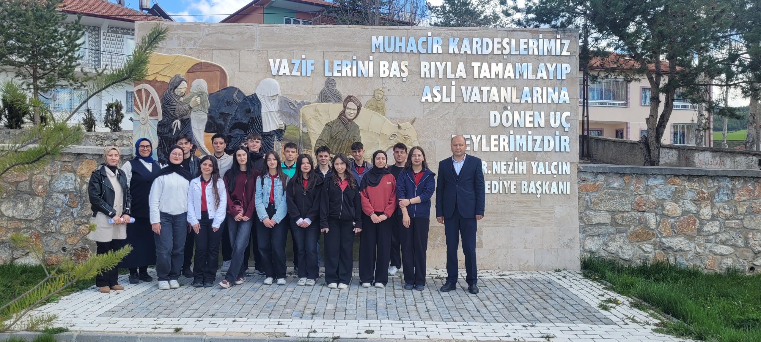 ANADOLU LİSESİNDEN MÜBADELE DERNEĞİNE ANLAMLI ZİYARET!