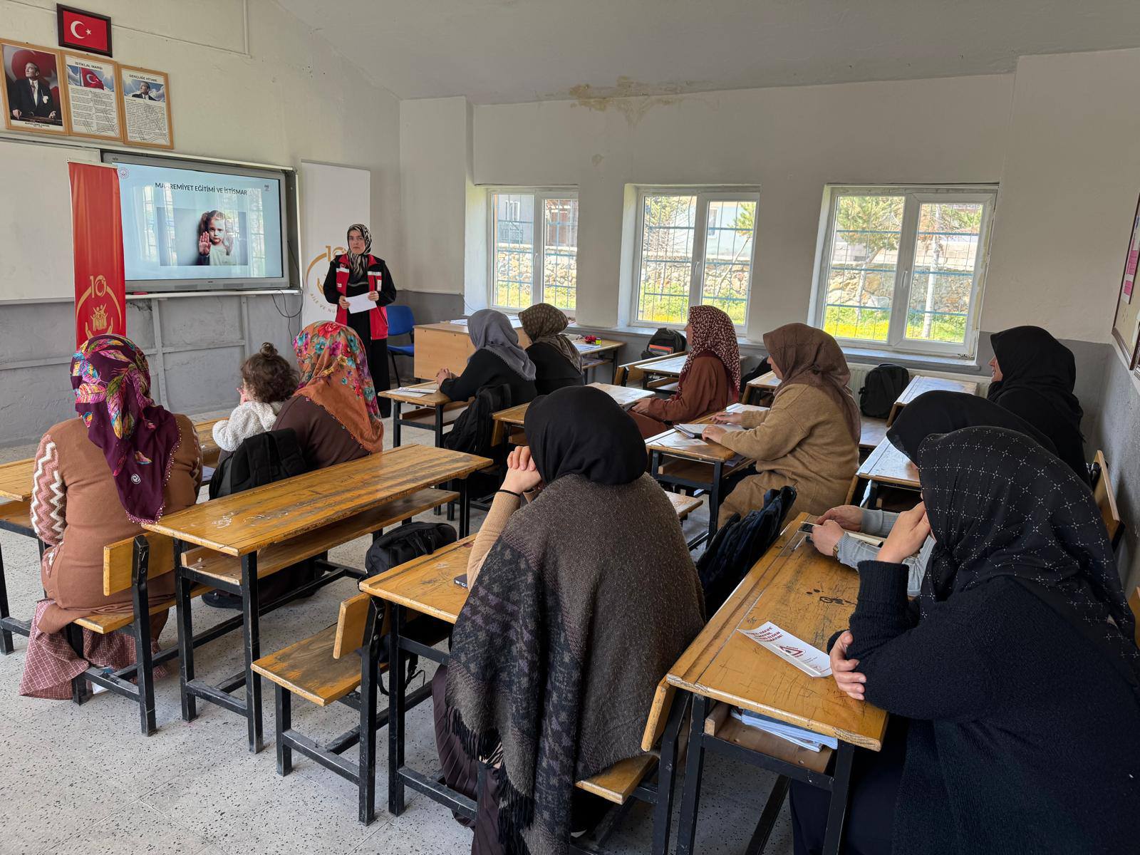 SOSYAL HİZMETLERDEN SARAYKENT’E EĞİTİM ÇIKARMASI: 8 OKULDA VELİLER BİLİNÇLENDİRİLDİ!