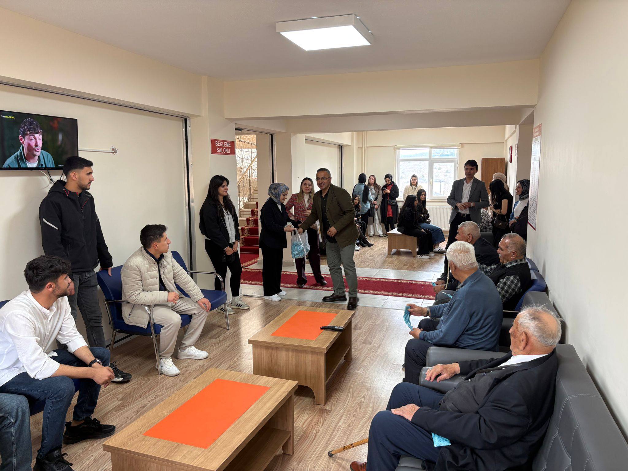 GENÇLER VE ÇINARLAR BULUŞTU!